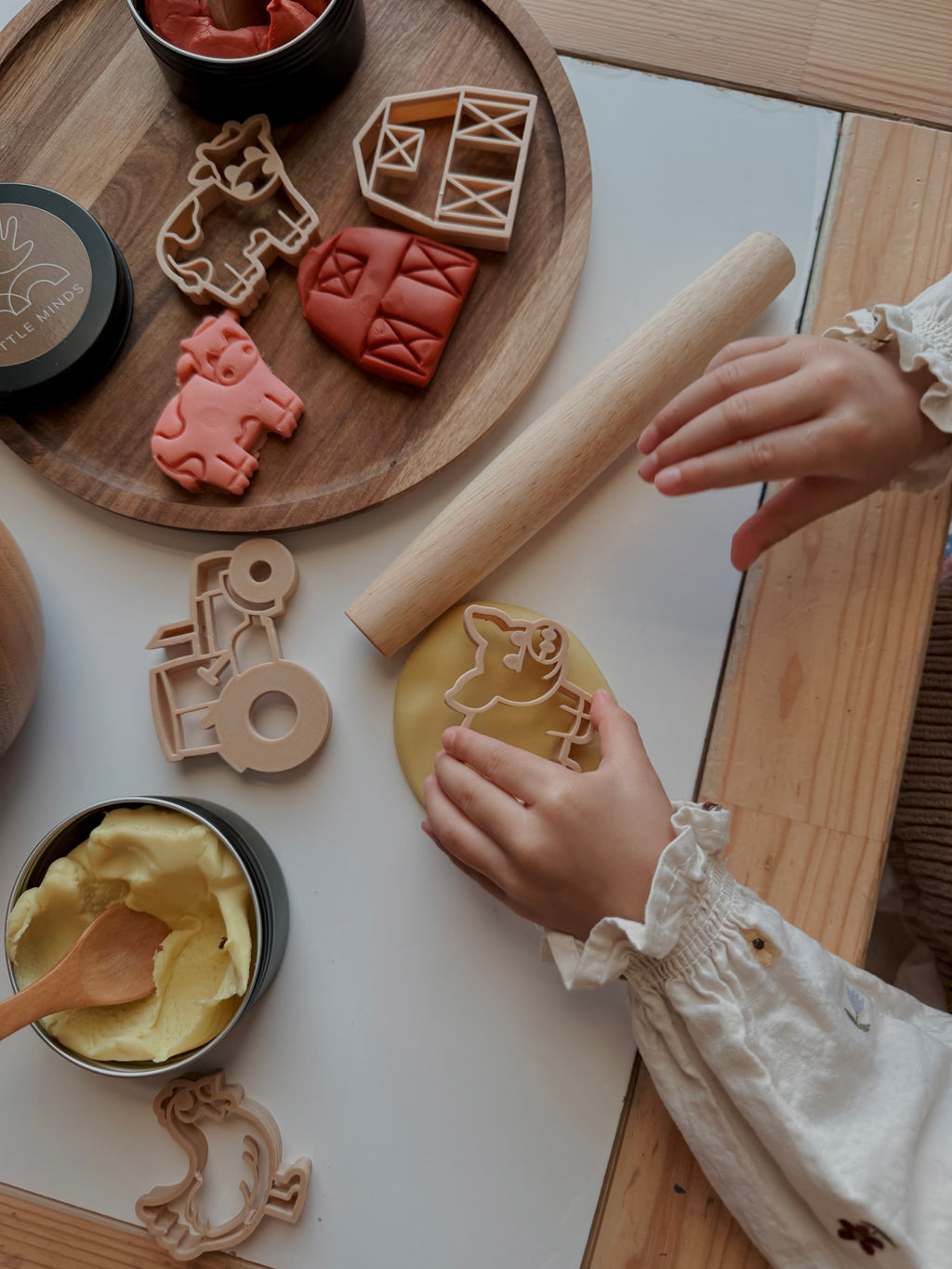 Farm Dough Cutter Set