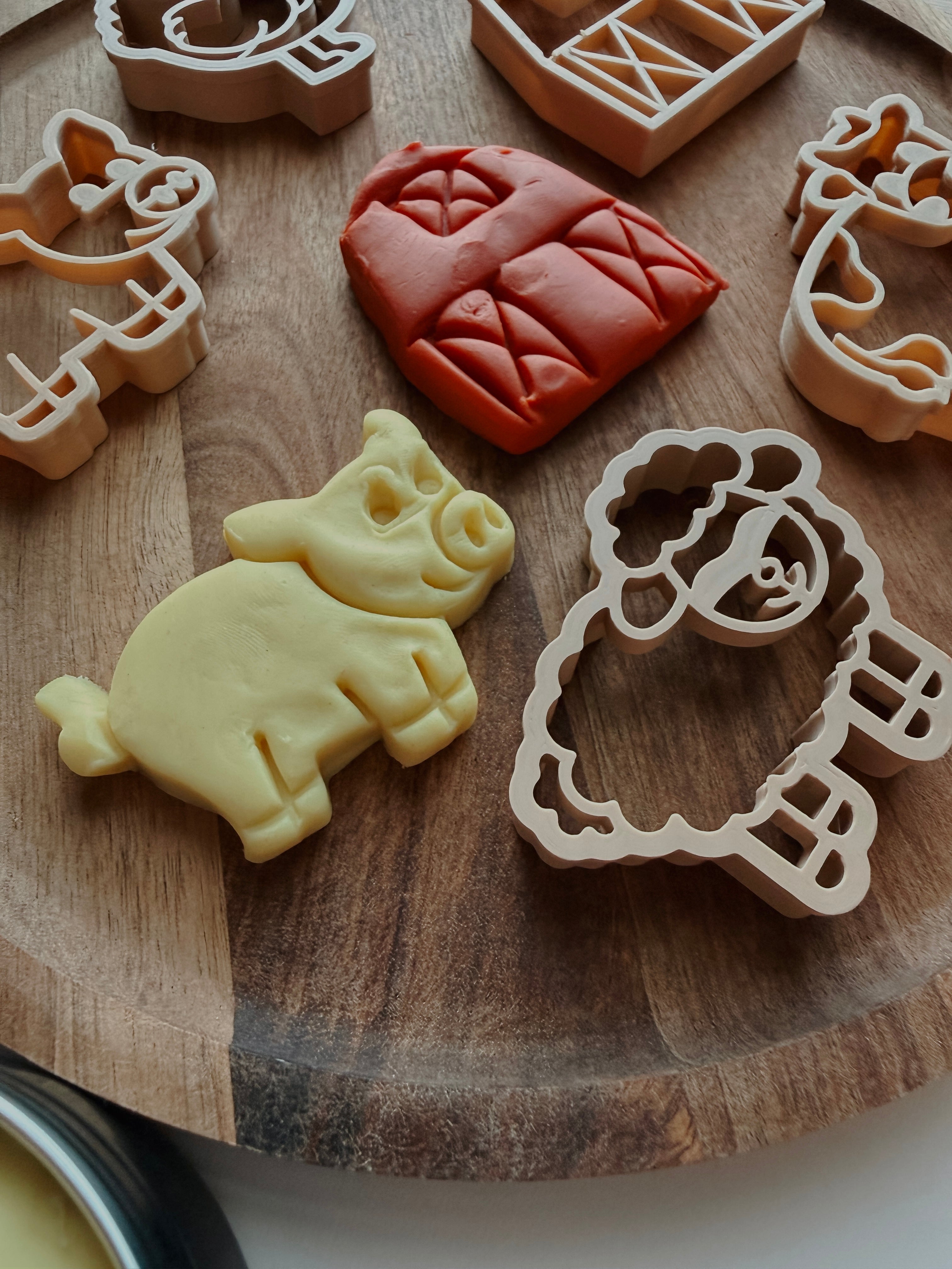 Farm Dough Cutter Set